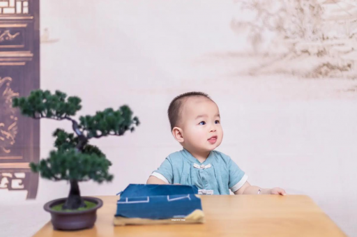 湖北宝宝腿纹不对称怎么办